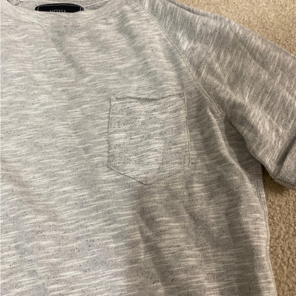 Women’s top - Picture 2 of 4